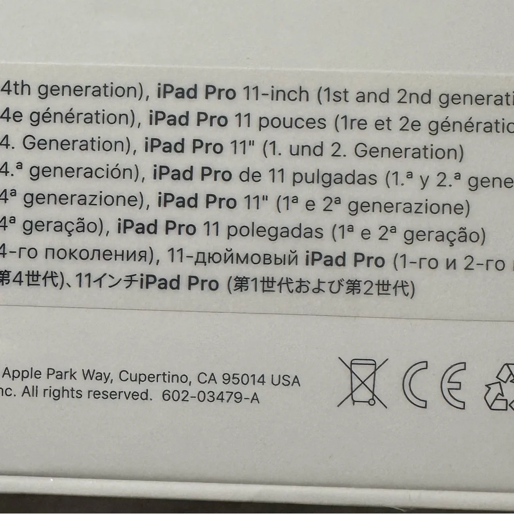 Apple iPad Magic Keyboard in Black